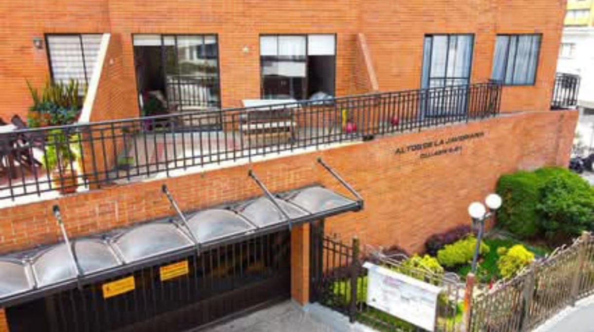 Apartamento en Altos de la Javeriana con Parqueadero - Imagen 1